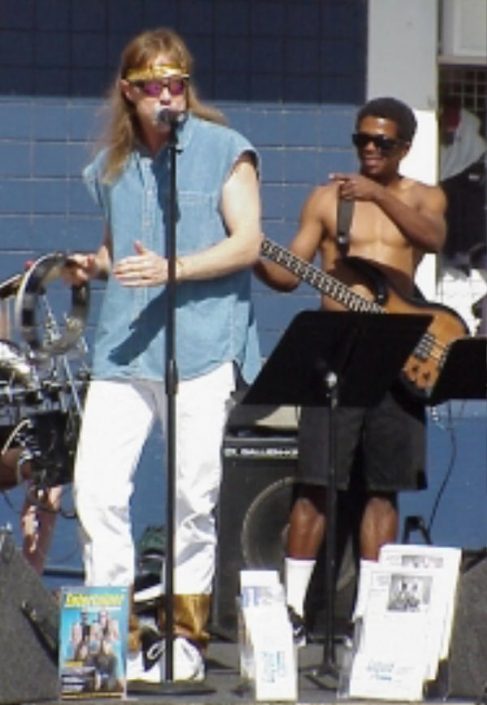 2000-07-03 SD Qualcomm