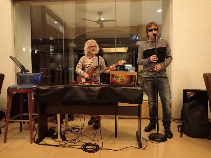 2017-10-13 Two From Blue in Subic Bay Philippines at Sands Resto Grill (22)
