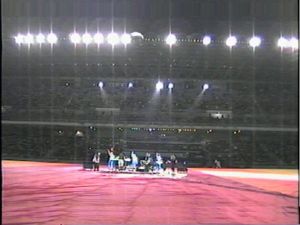2002-09-13 Dalian Stadium Live (2)