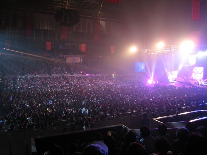 2007-03-03 San Francisco CA, Cow Palace Sold-Out with 13,000 Fans