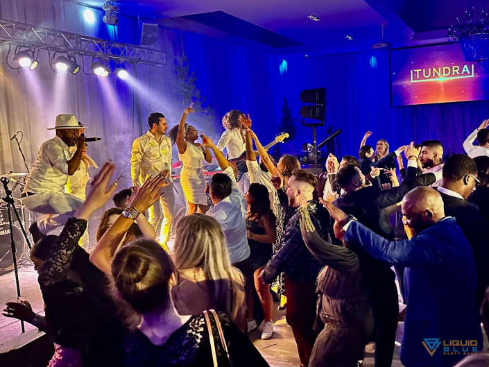 2022-12-16-Liquid-Blue-Band-Toronto-Canada (28) toronto